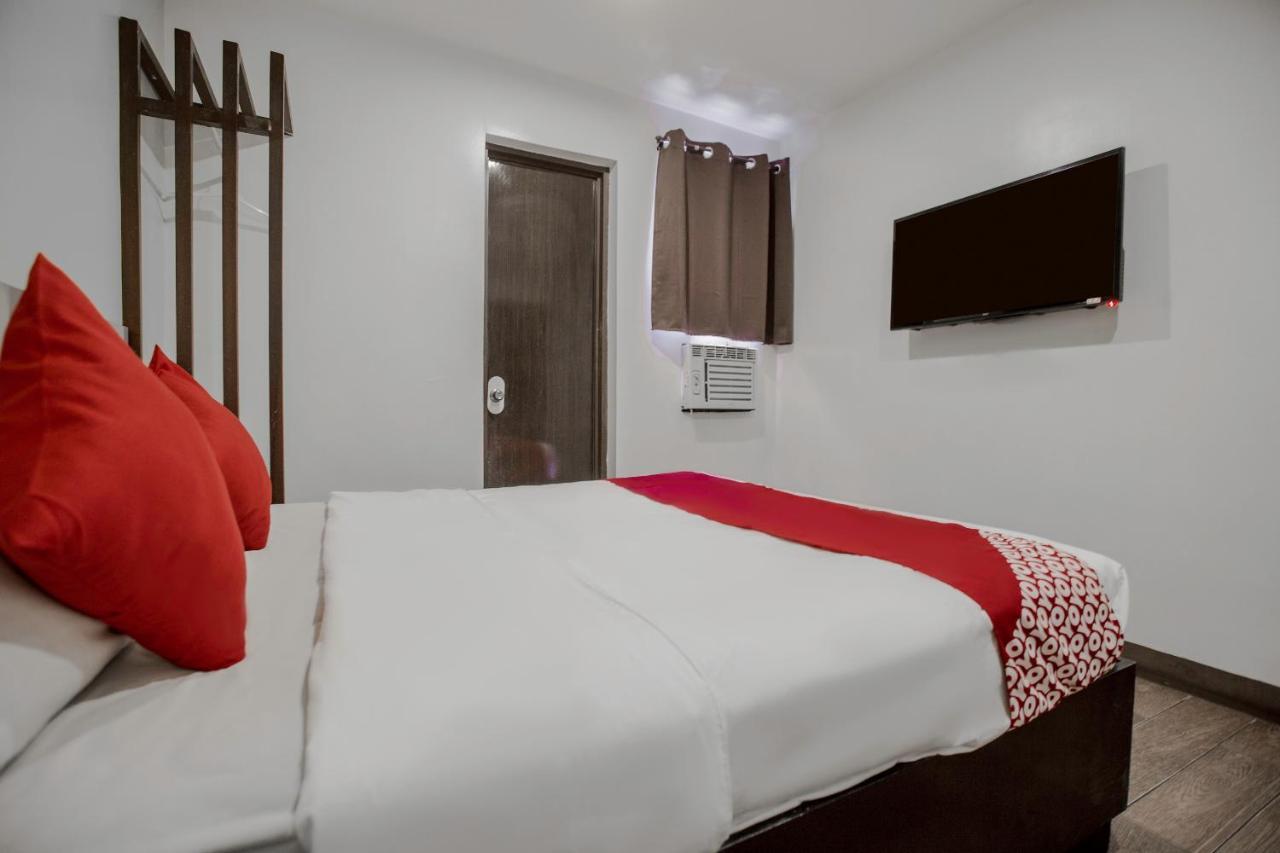 OYO 637 Fox Hotel  Quezon City Esterno foto