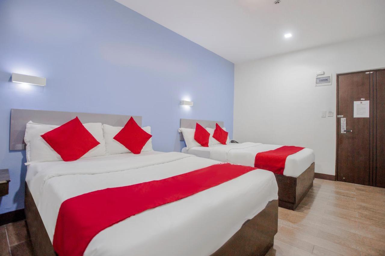 OYO 637 Fox Hotel  Quezon City Esterno foto
