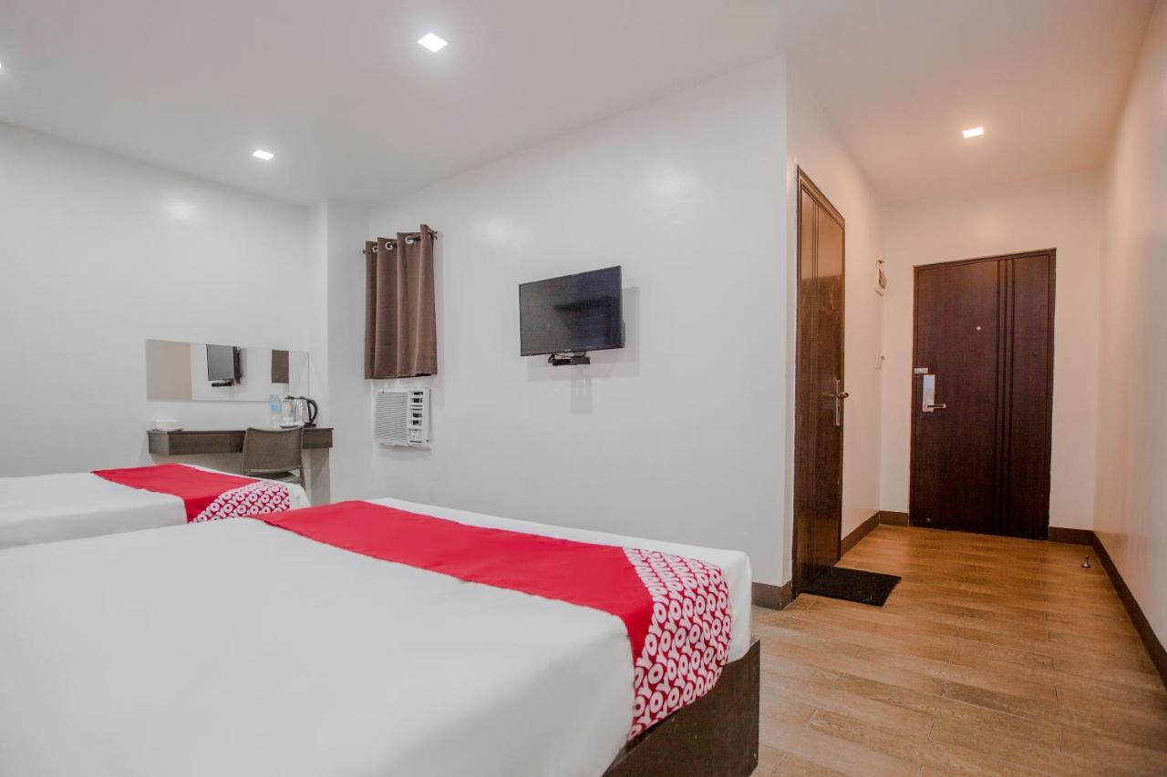 OYO 637 Fox Hotel  Quezon City Esterno foto