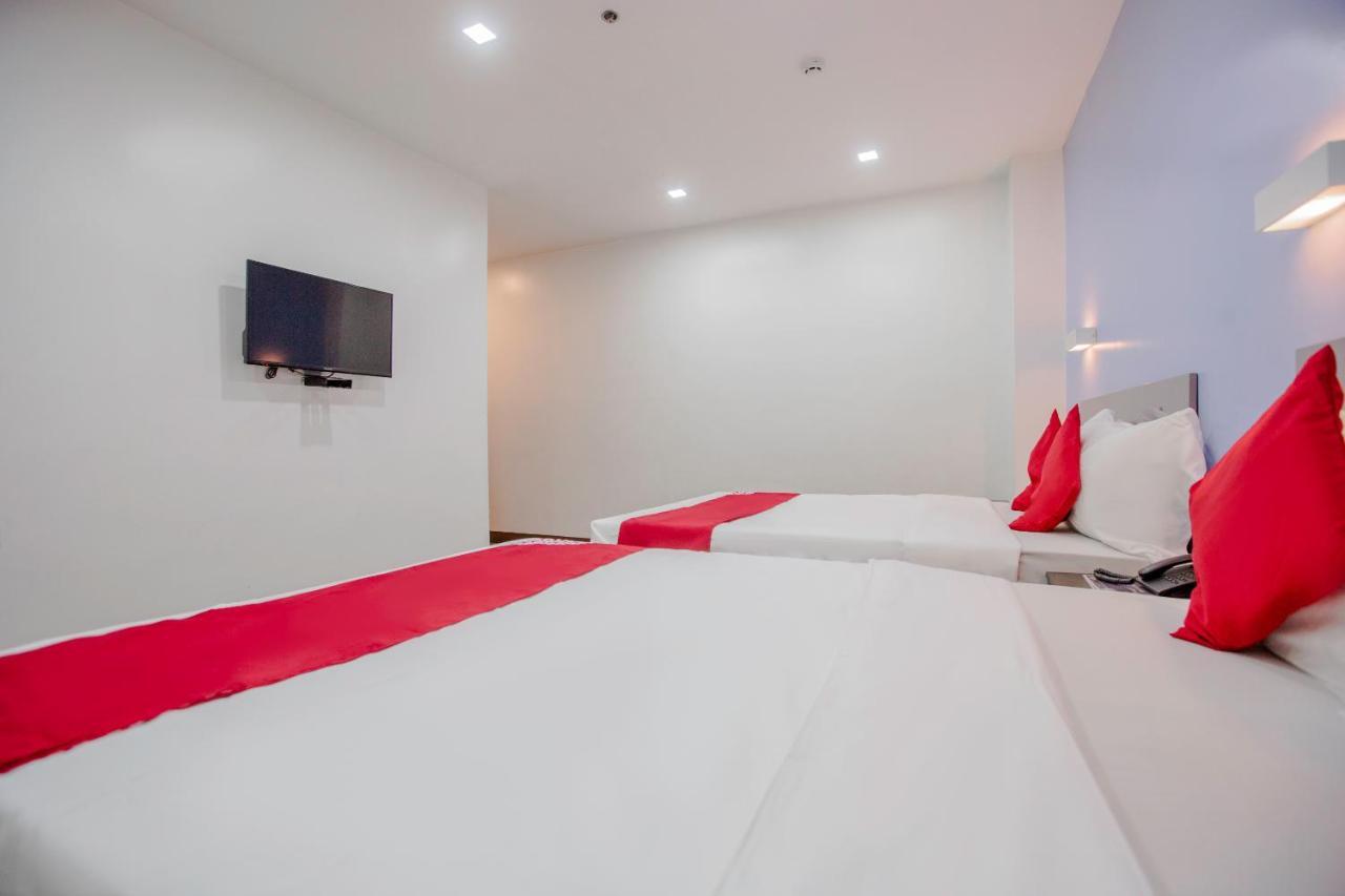 OYO 637 Fox Hotel  Quezon City Esterno foto