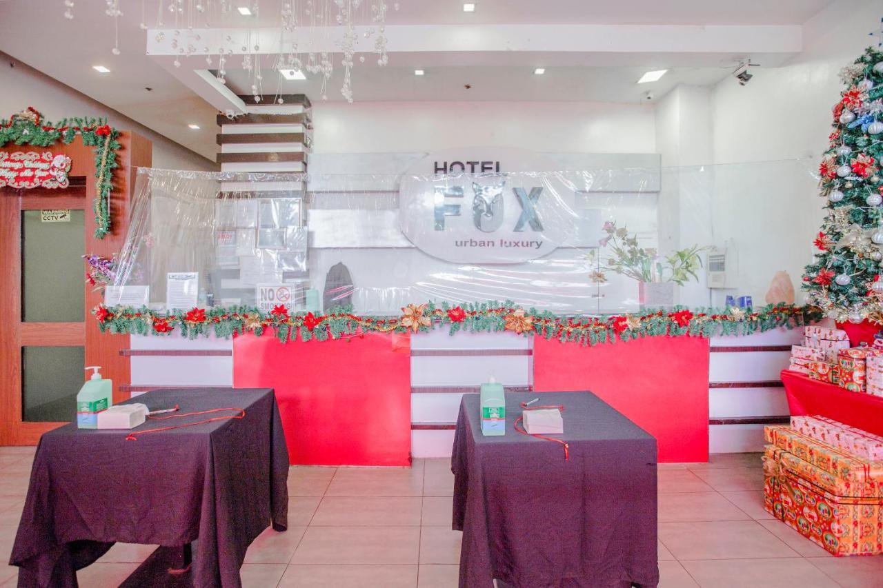 OYO 637 Fox Hotel  Quezon City Esterno foto