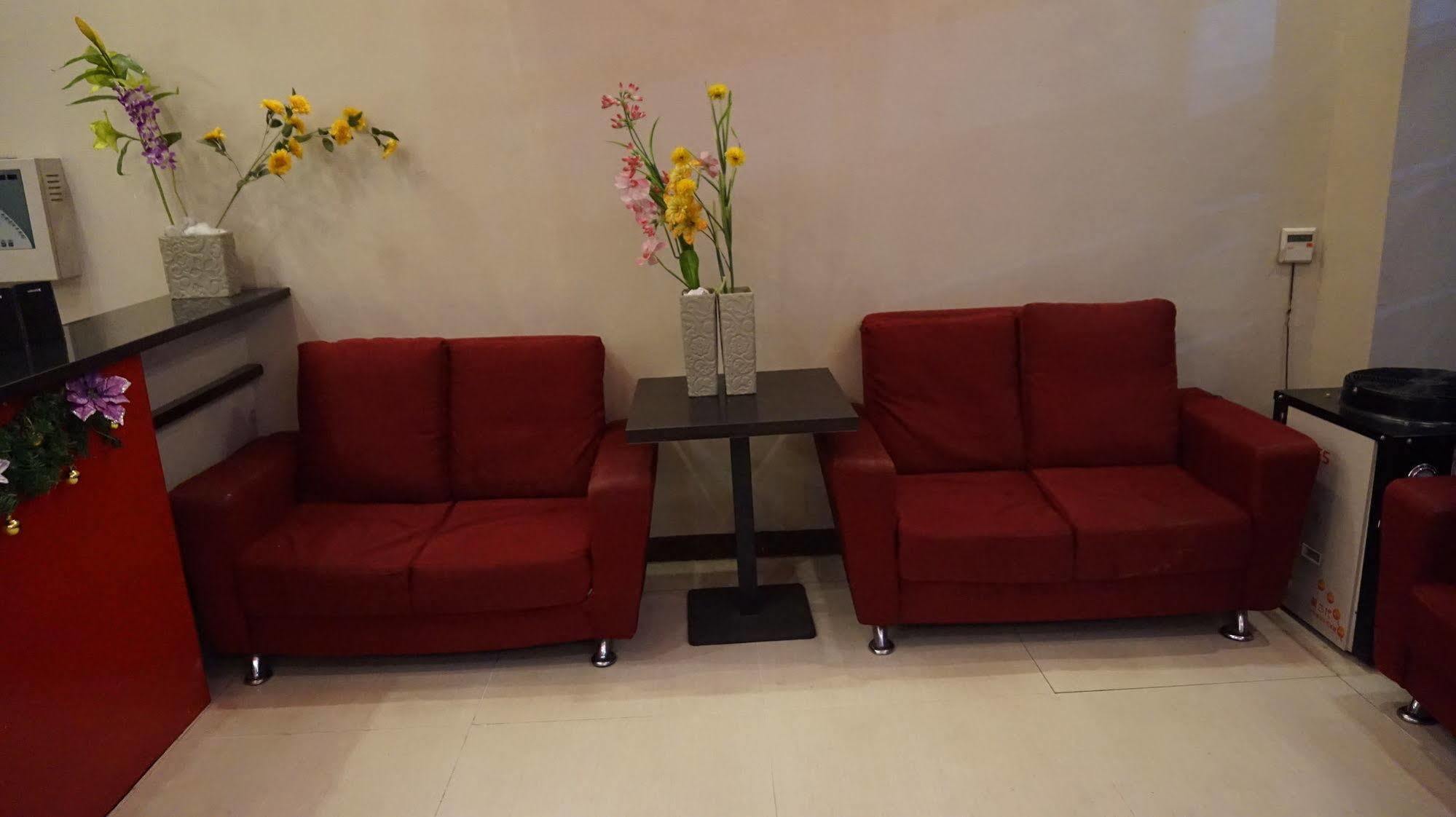 OYO 637 Fox Hotel  Quezon City Esterno foto